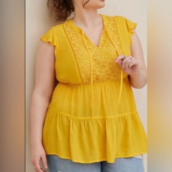 Torrid Yellow Chiffon Swiss Dot Ruffled Cap Sleeve Blouse. Torrid Size 2 (18-20) - Picture 1 of 8